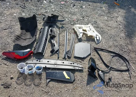 2022 BMW I4 Edrive40 z USA, uszkodzony, nr VIN WBY73AW07NFN02994